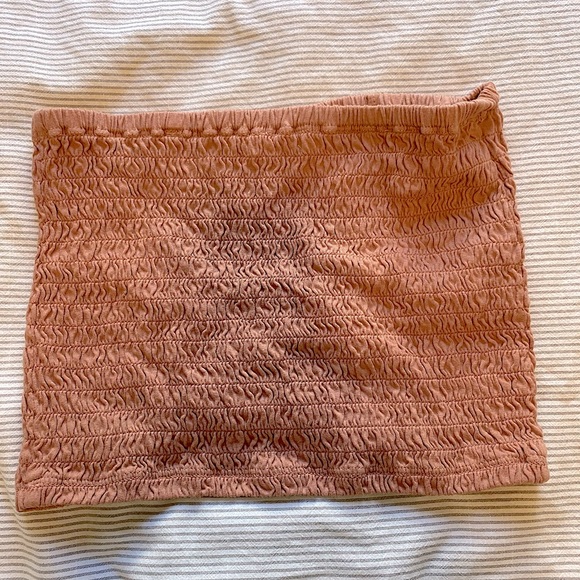 American eagle peach ruffle tube top - Picture 3 of 4